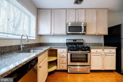 10648 Montrose Avenue #102, Bethesda, MD 20814 - Photo 2