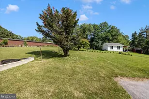 16215 Redland Rd, Rockville, MD 20855 - Photo 48