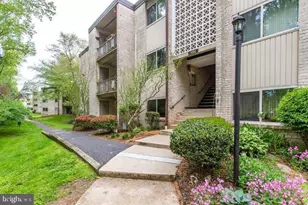 5202 Crossfield Ct, Rockville, MD 20852 - Photo 1