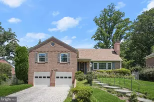 7109 Radnor Rd, Bethesda, MD 20817 - Photo 2