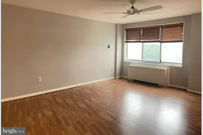 10201 Grosvenor Place #1628, Rockville, MD 20852 - Photo 8