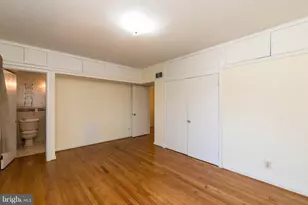 9322 W Parkhill Dr, Bethesda, MD 20814 - Photo 10