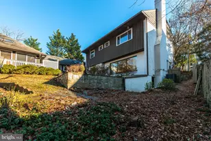9322 W Parkhill Dr, Bethesda, MD 20814 - Photo 30