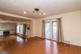 9322 W Parkhill Dr, Bethesda, MD 20814 - Photo 20