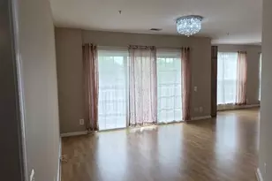 353 Fallsgrove Dr, Rockville, MD 20850 - Photo 22