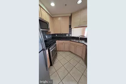 353 Fallsgrove Drive #51, Rockville, MD 20850 - Photo 14