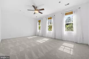 9421 Holland Ave, Bethesda, MD 20814 - Photo 32