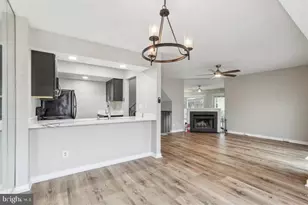 9861 Lake Shore Dr, Gaithersburg, MD 20886 - Photo 12