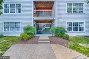 18519 Boysenberry Dr, Gaithersburg, MD 20879 - Photo 2