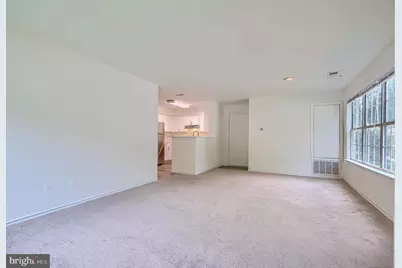 18519 Boysenberry Drive #253, Gaithersburg, MD 20879 - Photo 6