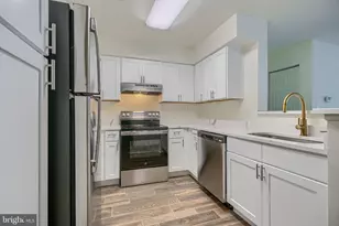 18519 Boysenberry Dr, Gaithersburg, MD 20879 - Photo 10