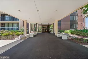 7401 Westlake Terrace, Bethesda, MD 20817 - Photo 4