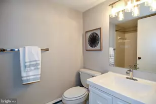 15300 Beaverbrook Ct, Silver Spring, MD 20906 - Photo 18