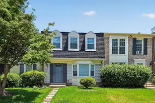 9208 Weathervane Pl, Montgomery Village, MD 20886 - Photo 2