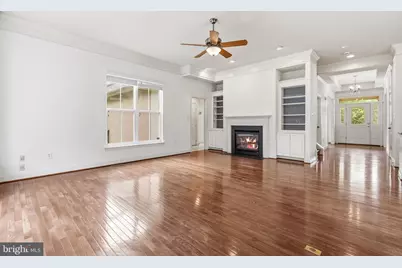 22409 Brook Point Way, Clarksburg, MD 20871 - Photo 18