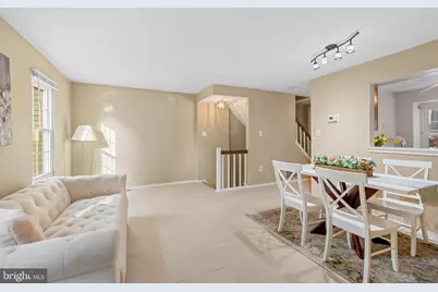 18726 Pikeview Drive, Germantown, MD 20874 - Photo 8