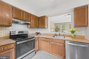 18726 Pikeview Dr, Germantown, MD 20874 - Photo 12