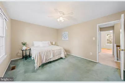 18726 Pikeview Drive, Germantown, MD 20874 - Photo 16