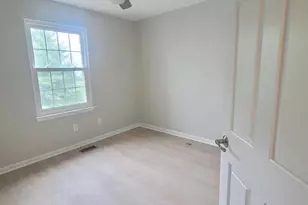 8413 Meadow Green Way, Gaithersburg, MD 20877 - Photo 16
