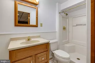 25509 Jonnie Ct, Gaithersburg, MD 20882 - Photo 20
