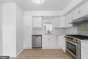 166 New Mark Esplanade, Rockville, MD 20850 - Photo 16