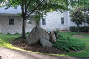 8309 Old Seven Locks Rd, Bethesda, MD 20817 - Photo 16