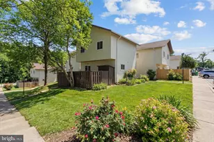 46 State Ct, Gaithersburg, MD 20877 - Photo 2