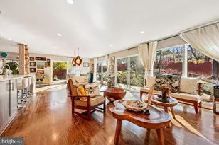 7614 Carteret Rd, Bethesda, MD 20817 - Photo 2