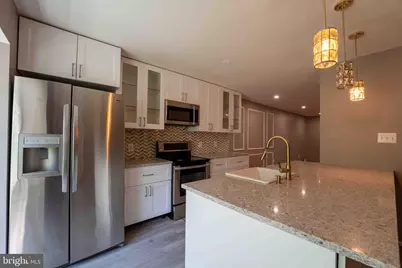 18246 Fox Chase Circle, Olney, MD 20832 - Photo 4