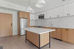 10511 Strathmore Hall St, North Bethesda, MD 20852 - Photo 2