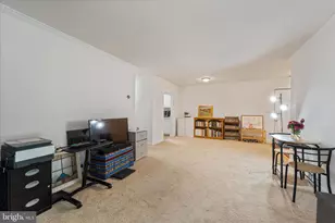 18334 Streamside Dr, Gaithersburg, MD 20879 - Photo 8