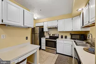 12204 Eagles Nest Ct, Germantown, MD 20874 - Photo 6