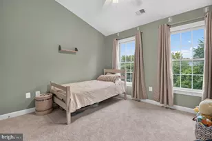 105 Crofton Hill Ln, Rockville, MD 20850 - Photo 20