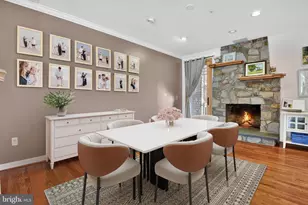 105 Crofton Hill Ln, Rockville, MD 20850 - Photo 12