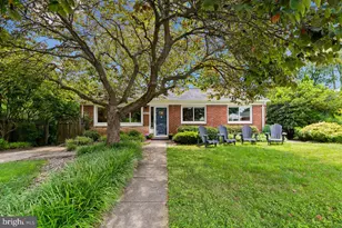 8429 Farrell Dr, Chevy Chase, MD 20815 - Photo 2