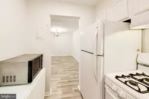 10300 Westlake Dr, Bethesda, MD 20817 - Photo 10