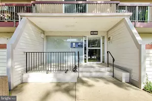 10300 Westlake Dr, Bethesda, MD 20817 - Photo 2
