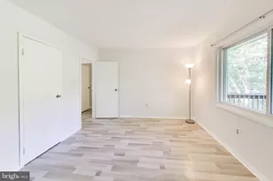 10300 Westlake Dr, Bethesda, MD 20817 - Photo 16