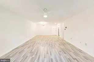 10300 Westlake Dr, Bethesda, MD 20817 - Photo 6