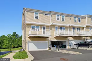11 Fairbanks Dr, Gaithersburg, MD 20877 - Photo 32