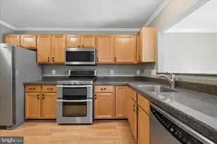 13039 Bridger Dr, Germantown, MD 20874 - Photo 18