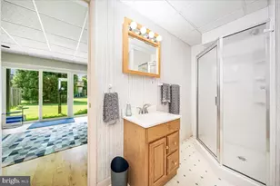 18123 Homeland Dr, Olney, MD 20832 - Photo 32
