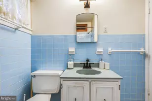 1217 Edmonston, Rockville, MD 20851 - Photo 18