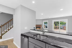 11409 Berland Pl, Germantown, MD 20876 - Photo 4