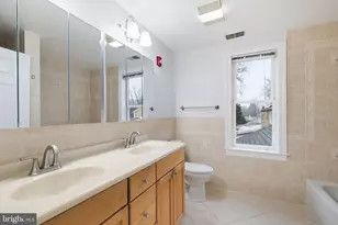 711 Lamberton Dr, Silver Spring, MD 20902 - Photo 34