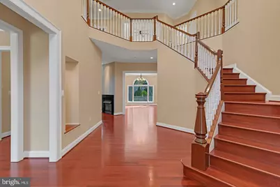 7607 Newmarket Drive, Bethesda, MD 20817 - Photo 2