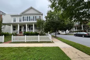 11832 Tulip Stem Dr, Clarksburg, MD 20871 - Photo 2