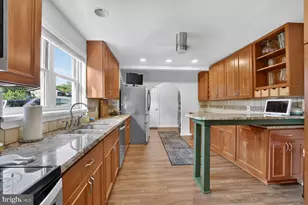 10123 Capitol View Ave, Silver Spring, MD 20910 - Photo 4