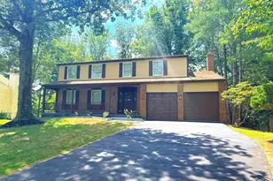 20345 Watkins Meadow Dr, Germantown, MD 20876 - Photo 2