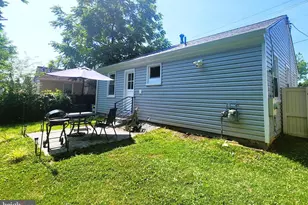 502 Lincoln St, Rockville, MD 20850 - Photo 2